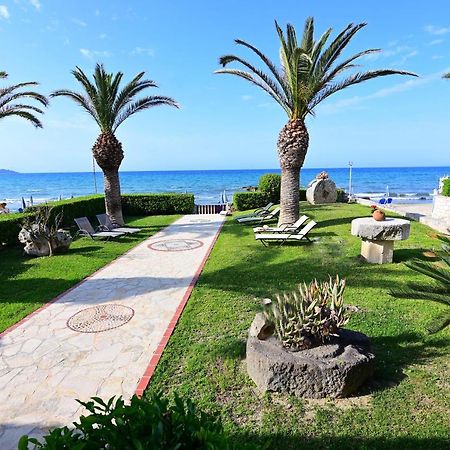 Nadia'S Studios & Apartments In Argasi, Sea-View Exteriör bild