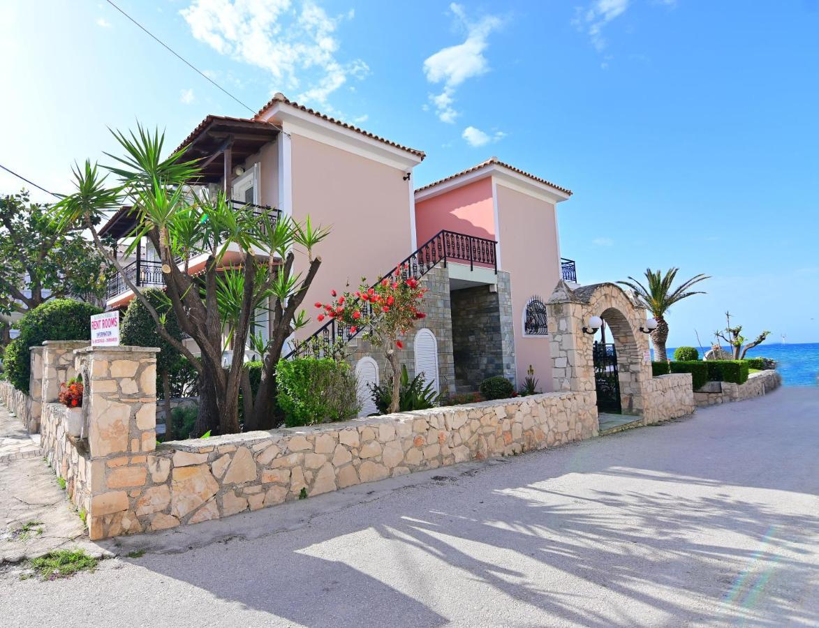 Nadia'S Studios & Apartments In Argasi, Sea-View Exteriör bild